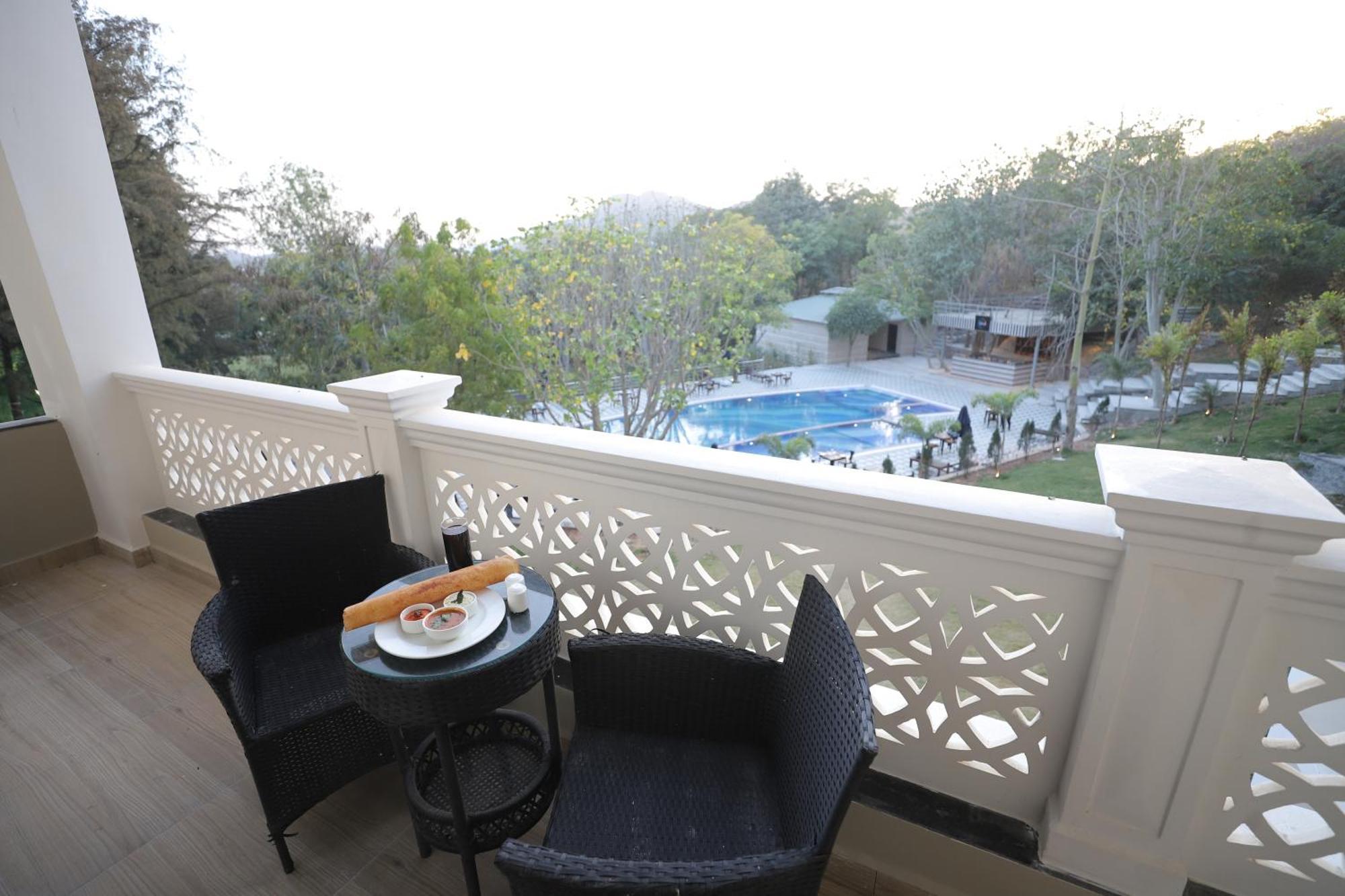 Essentia Luxury Resort & Spa Udaipur Exterior photo